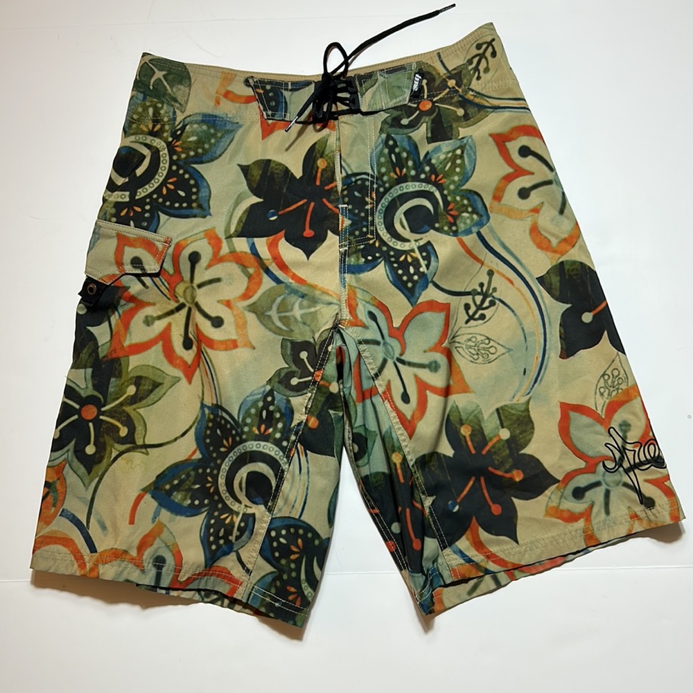 Men’s Reef Floral Print Board Short Swim Suit Medium 32